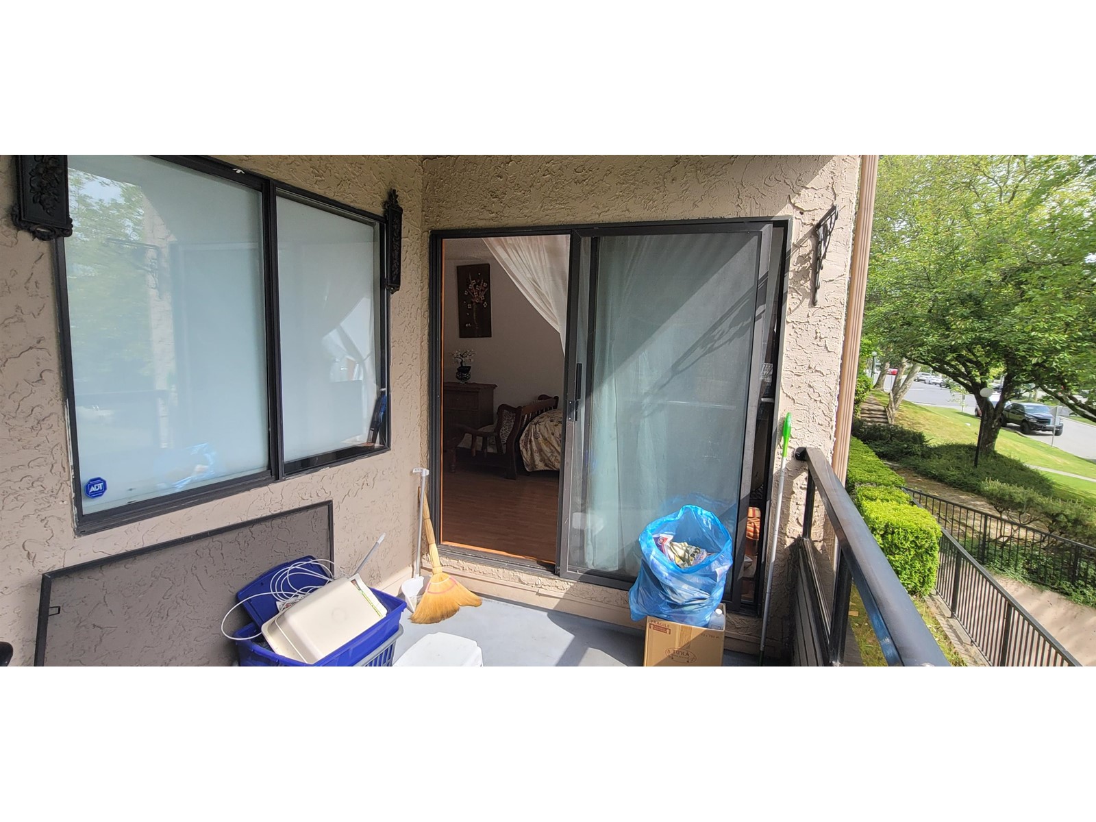 218 10221 133a Street, Surrey, British Columbia  V3T 5J8 - Photo 4 - R3007363