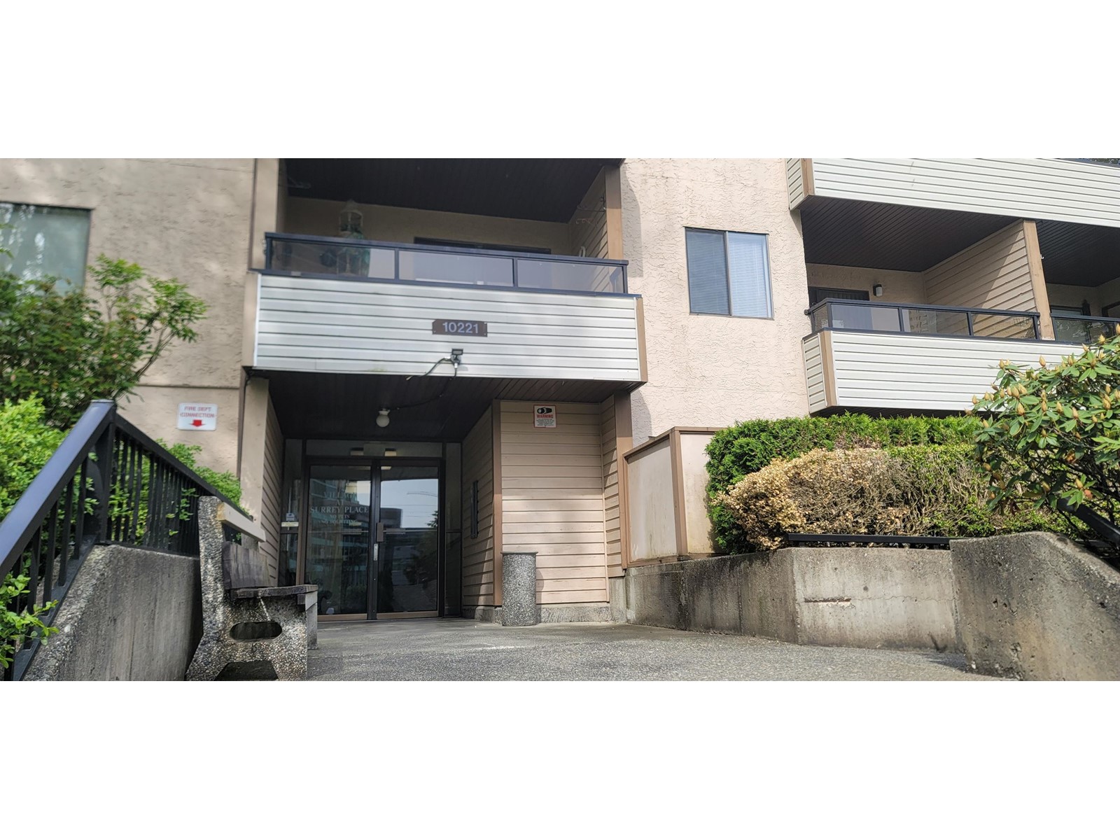 218 10221 133A STREET, Surrey, British Columbia