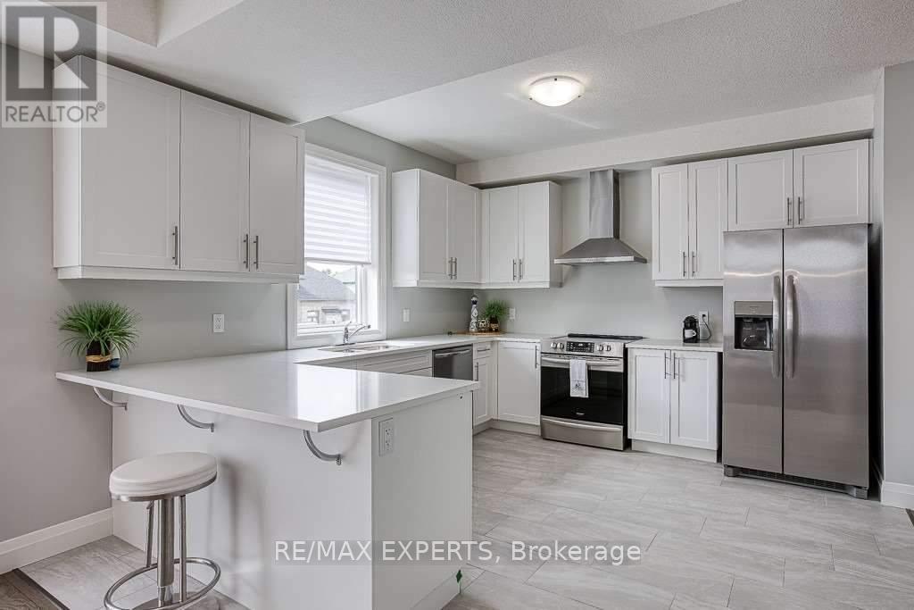 538 Fairway Road, Woodstock, Ontario  N4T 0E1 - Photo 10 - X12176570