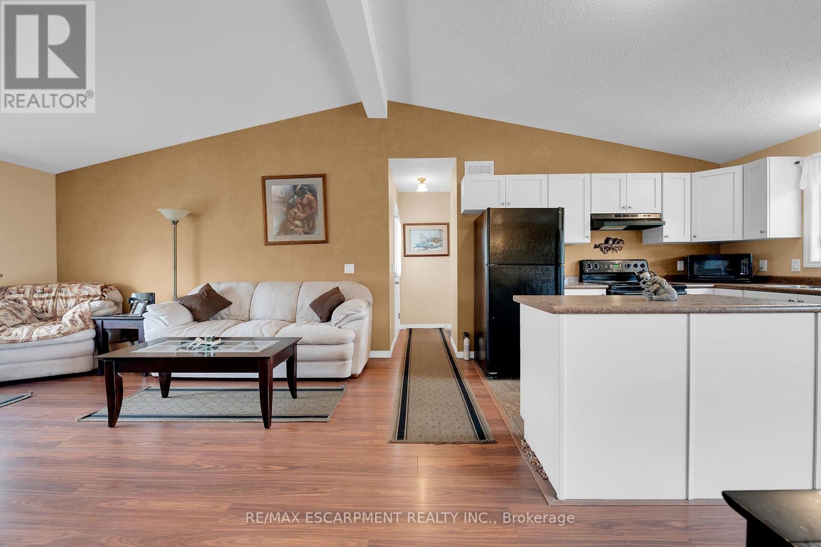 726 Indiana Road E, Haldimand, Ontario  N0A 1C0 - Photo 12 - X12176625