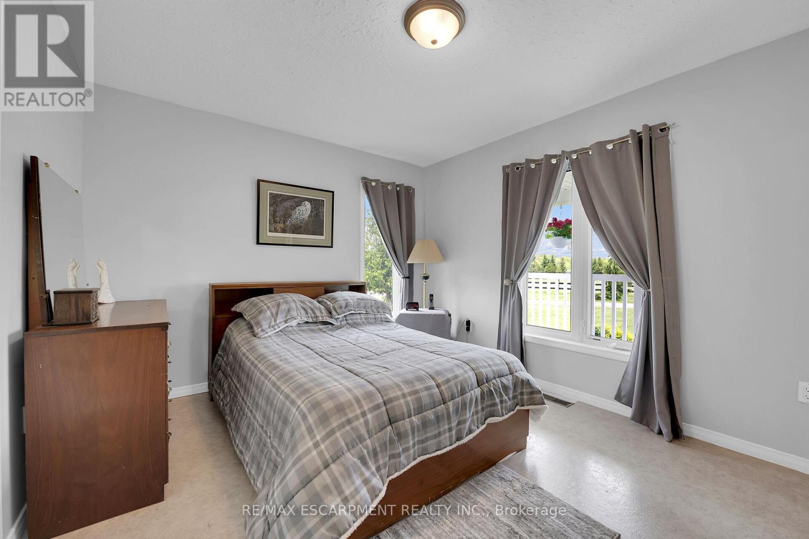 726 Indiana Road E, Haldimand, Ontario  N0A 1C0 - Photo 23 - X12176625