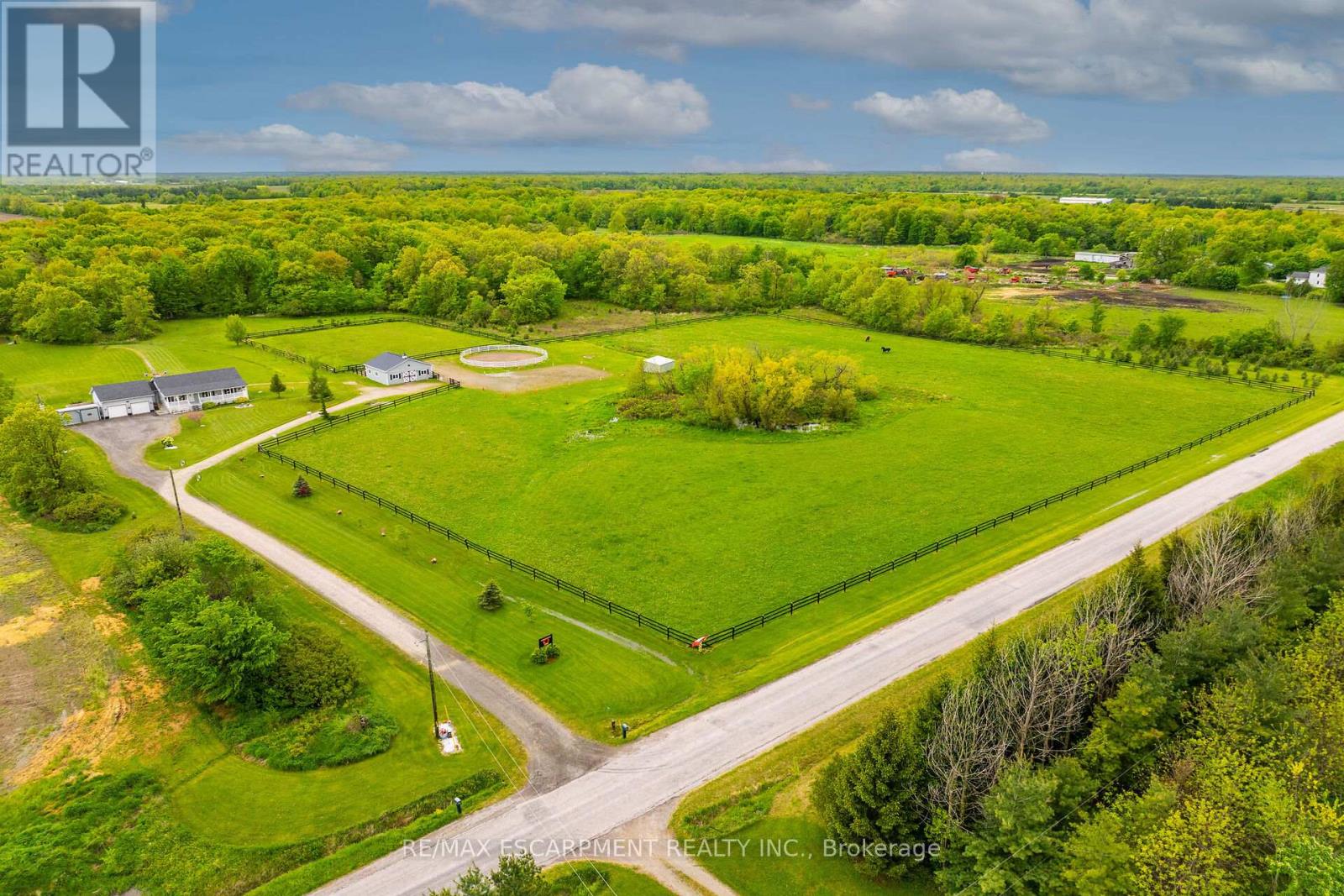 726 Indiana Road E, Haldimand, Ontario  N0A 1C0 - Photo 3 - X12176625