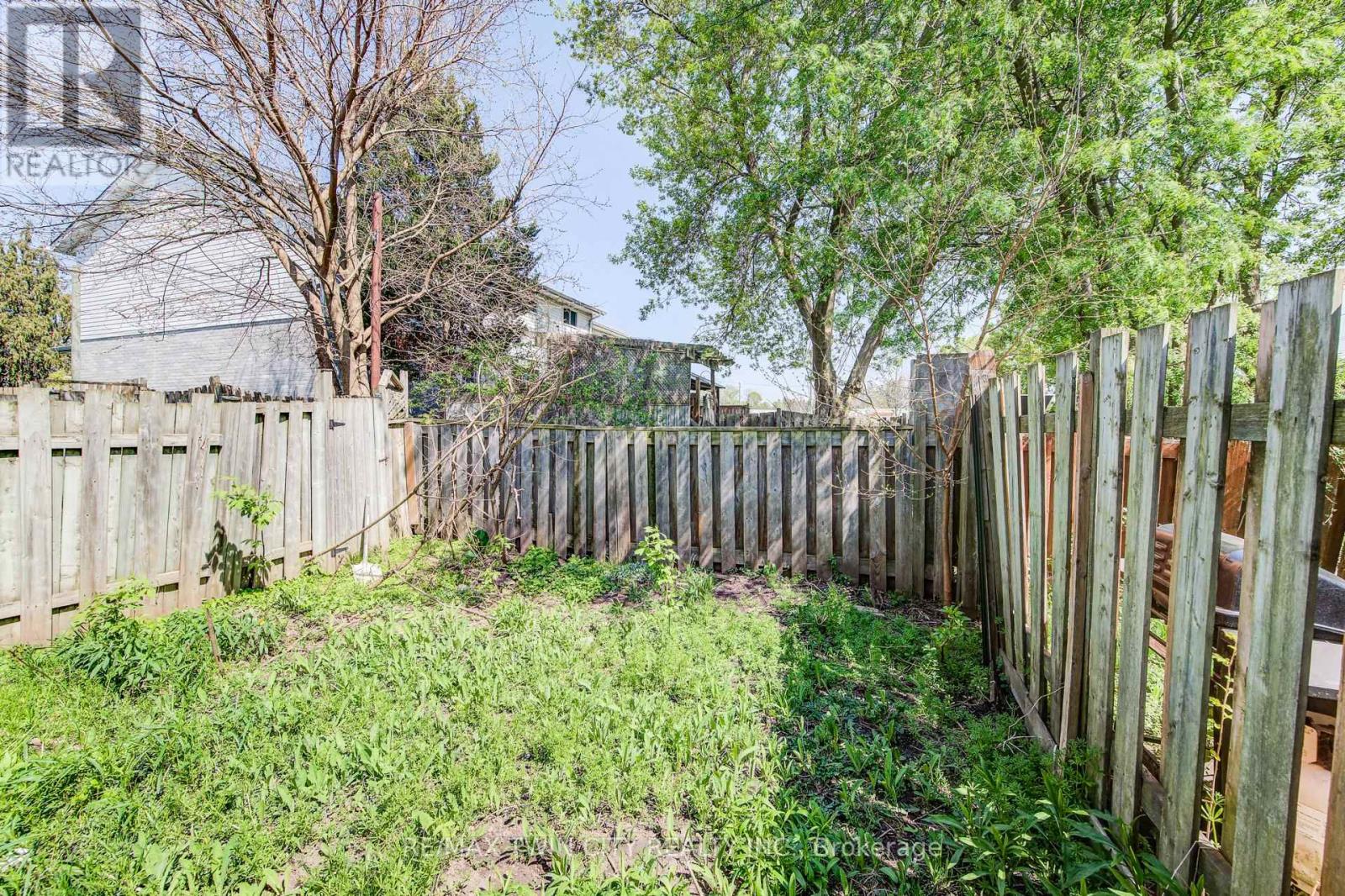141 Chestnut Street N, Cambridge, Ontario  N3H 2J9 - Photo 27 - X12176687