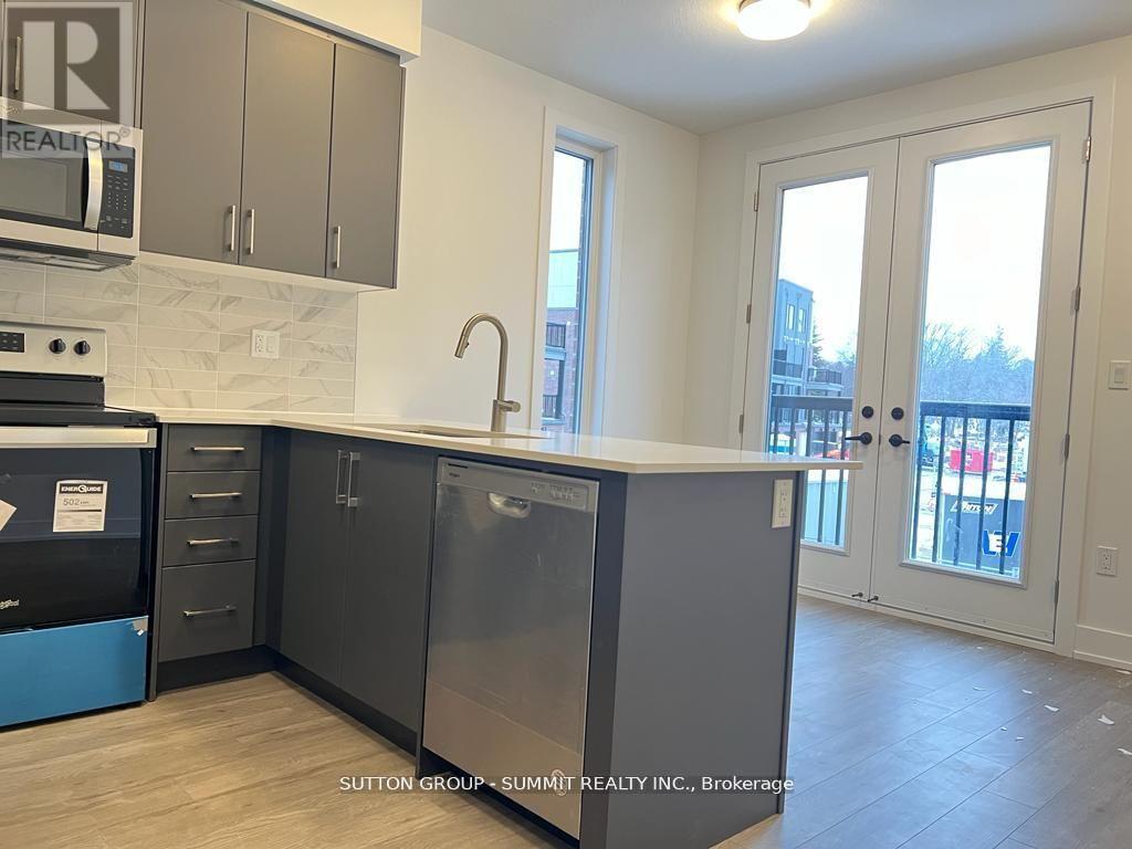 33-99 Roger Street, Waterloo, Ontario  N2J 0G1 - Photo 8 - X12176713