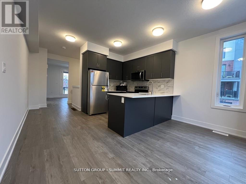 33-99 Roger Street, Waterloo, Ontario  N2J 0G1 - Photo 9 - X12176713