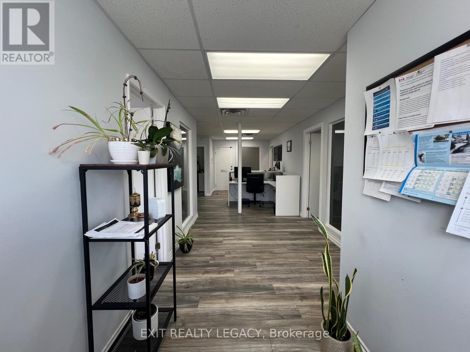 #206 & #207 - 10212 Yonge Street, Richmond Hill, Ontario  L4C 3B6 - Photo 21 - N12173275