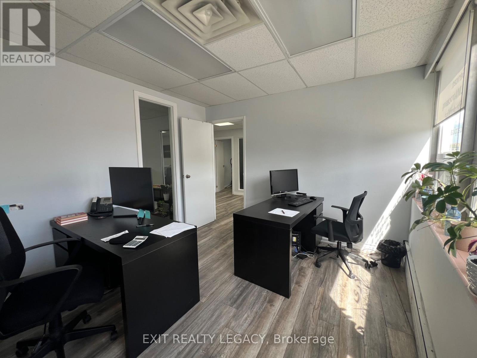#206 & #207 - 10212 Yonge Street, Richmond Hill, Ontario  L4C 3B6 - Photo 22 - N12173275