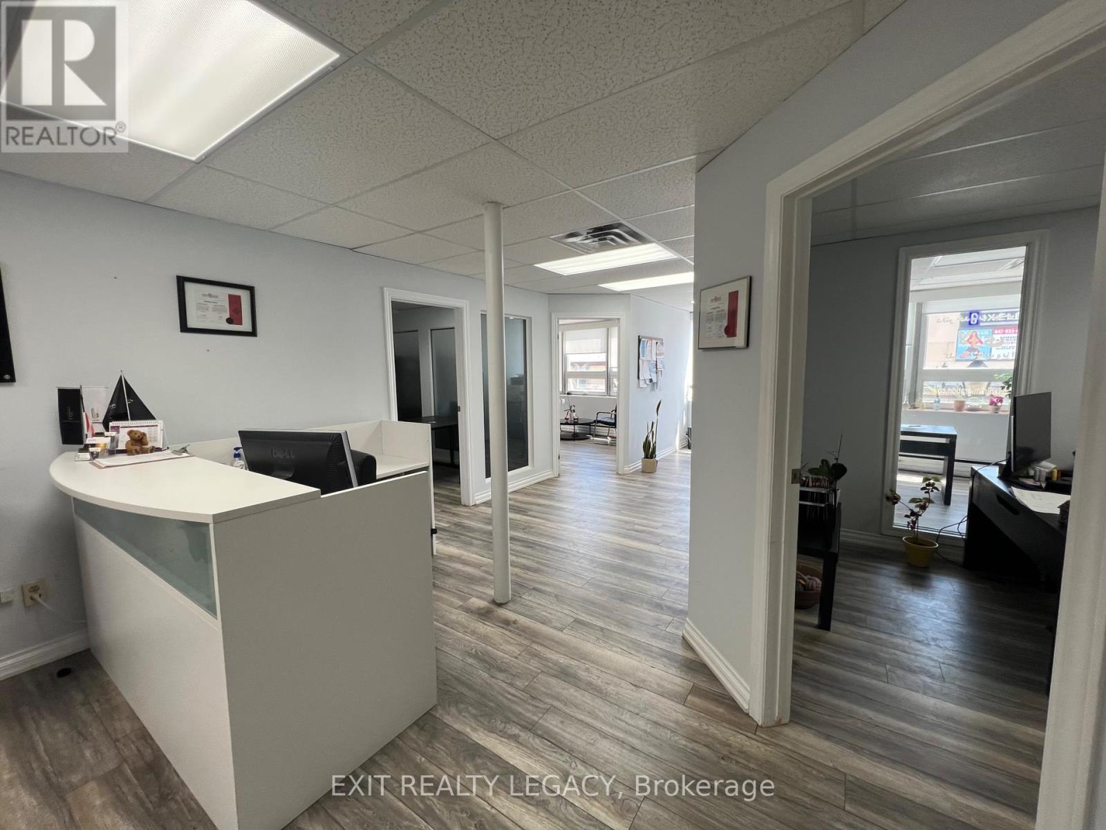 #206 & #207 - 10212 Yonge Street, Richmond Hill, Ontario  L4C 3B6 - Photo 3 - N12173275