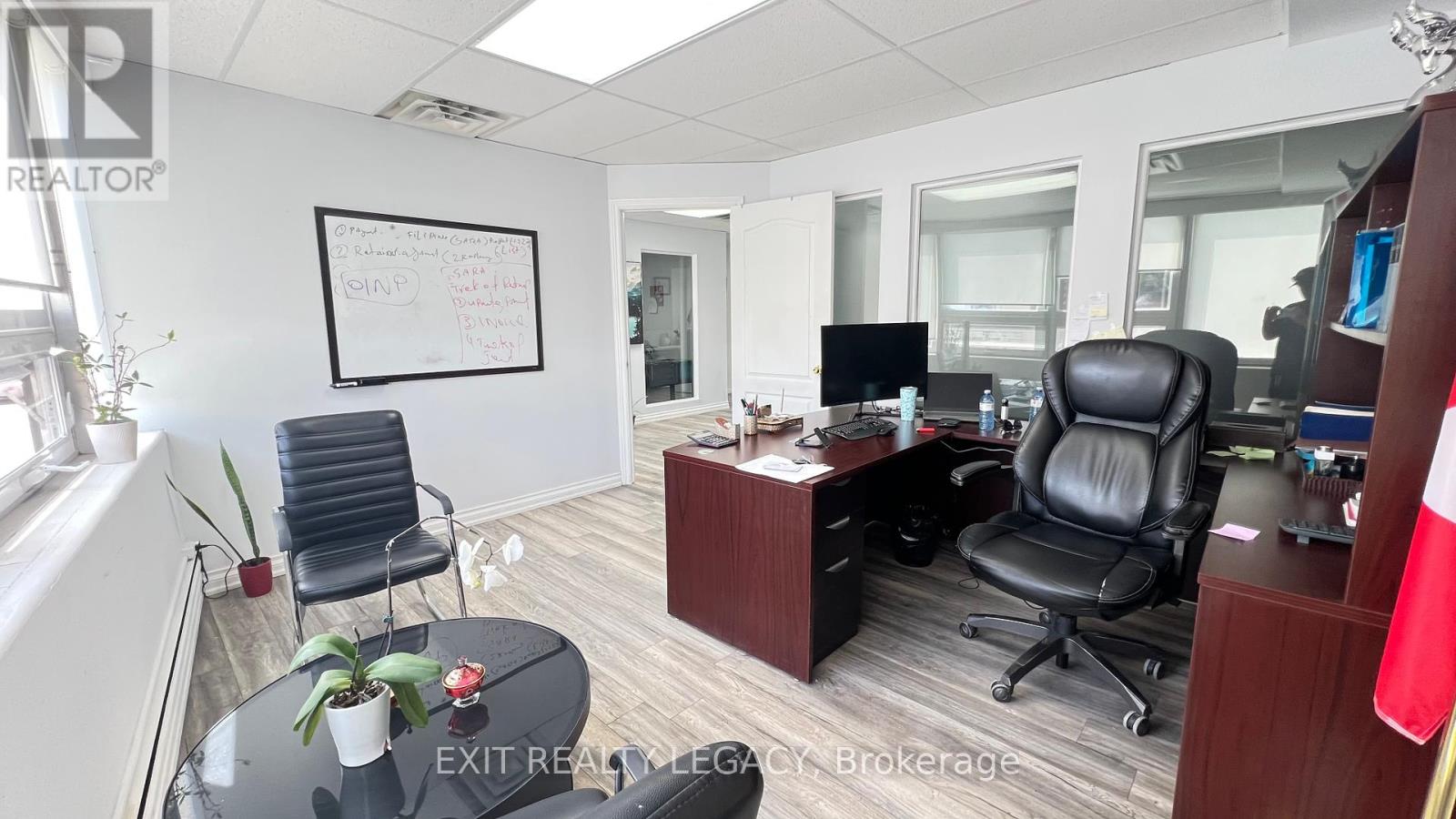 #206 & #207 - 10212 Yonge Street, Richmond Hill, Ontario  L4C 3B6 - Photo 9 - N12173275