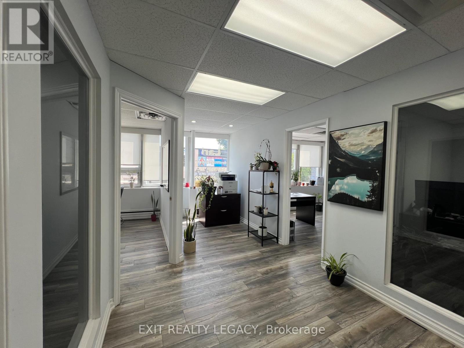 #206 & #207 - 10212 Yonge Street, Richmond Hill, Ontario  L4C 3B6 - Photo 29 - N12173275