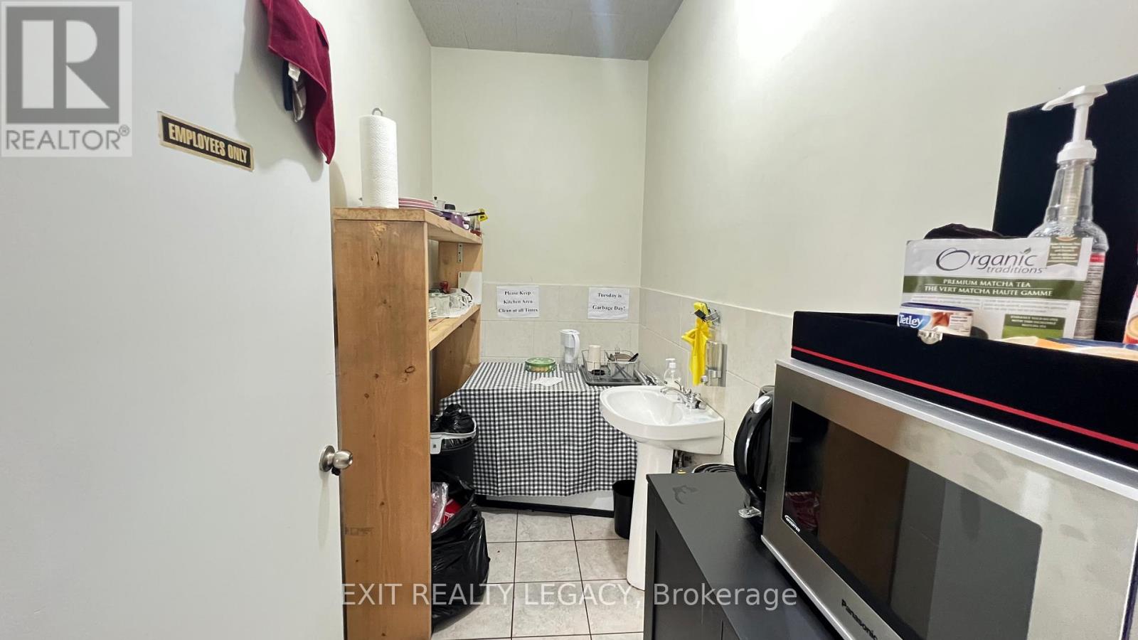 #206 & #207 - 10212 Yonge Street, Richmond Hill, Ontario  L4C 3B6 - Photo 13 - N12173275