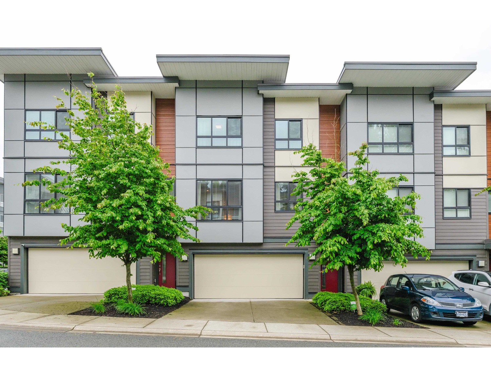 31 1938 N PARALLEL ROAD, abbotsford, British Columbia V3G0H1