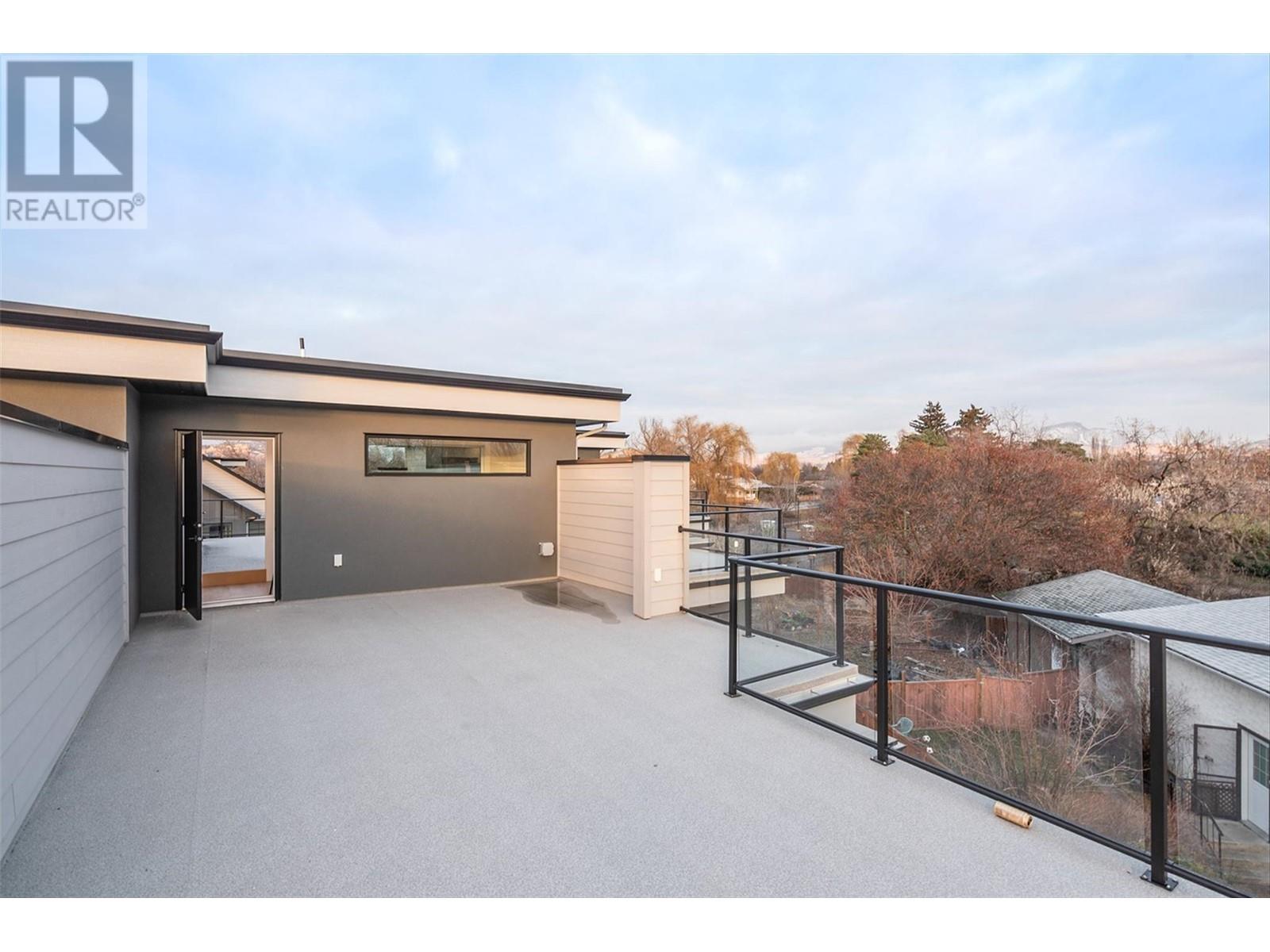 732 Coopland Crescent Unit# 4, Kelowna, British Columbia  V1Y 2V1 - Photo 40 - 10349524