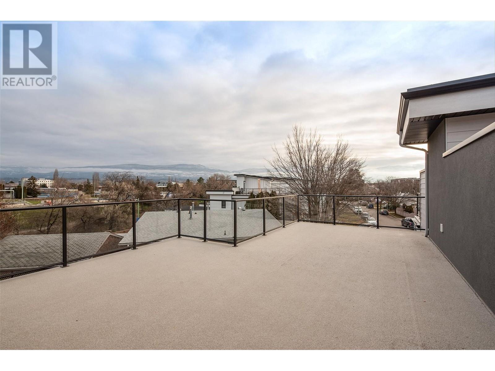 732 Coopland Crescent Unit# 4, Kelowna, British Columbia  V1Y 2V1 - Photo 37 - 10349524
