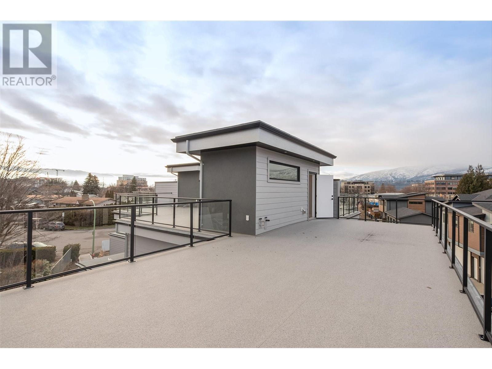 732 Coopland Crescent Unit# 4, Kelowna, British Columbia  V1Y 2V1 - Photo 38 - 10349524
