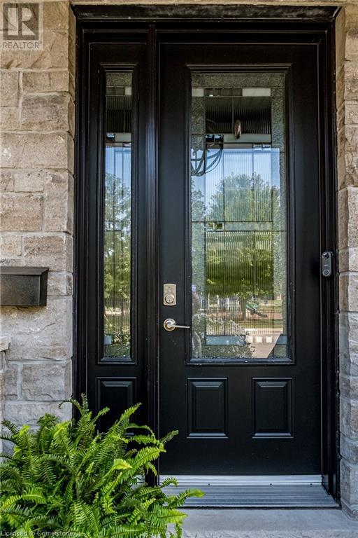 Property at 255 PARK Street S image 3
