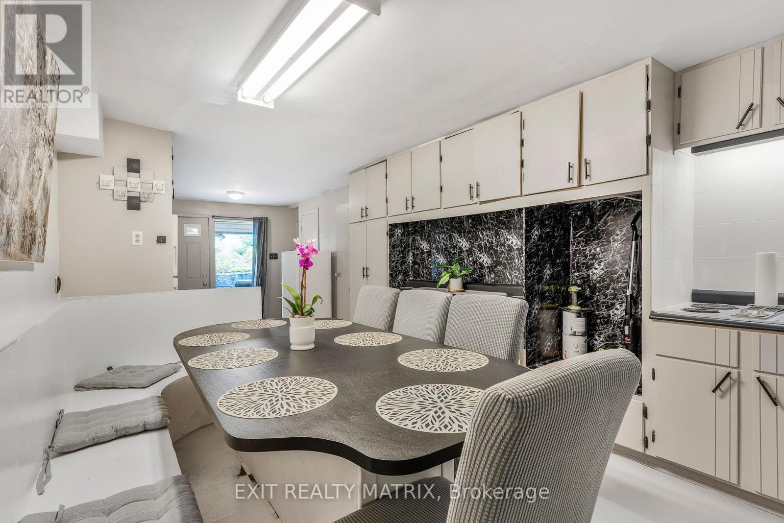 235-237 Guigues Avenue, Ottawa, Ontario  K1N 5J3 - Photo 8 - X12176794
