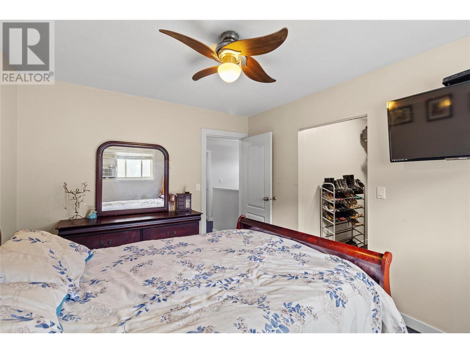 865 McQueen Drive, Kamloops, BC V2B7X8