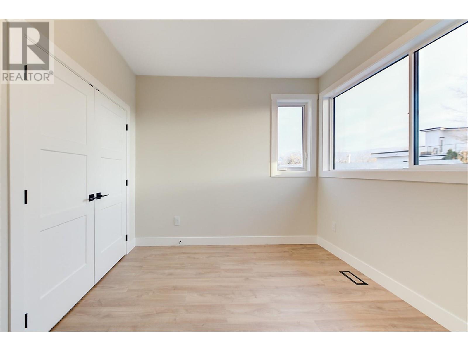 732 Coopland Crescent Unit# 4, Kelowna, British Columbia  V1Y 2V1 - Photo 30 - 10349524