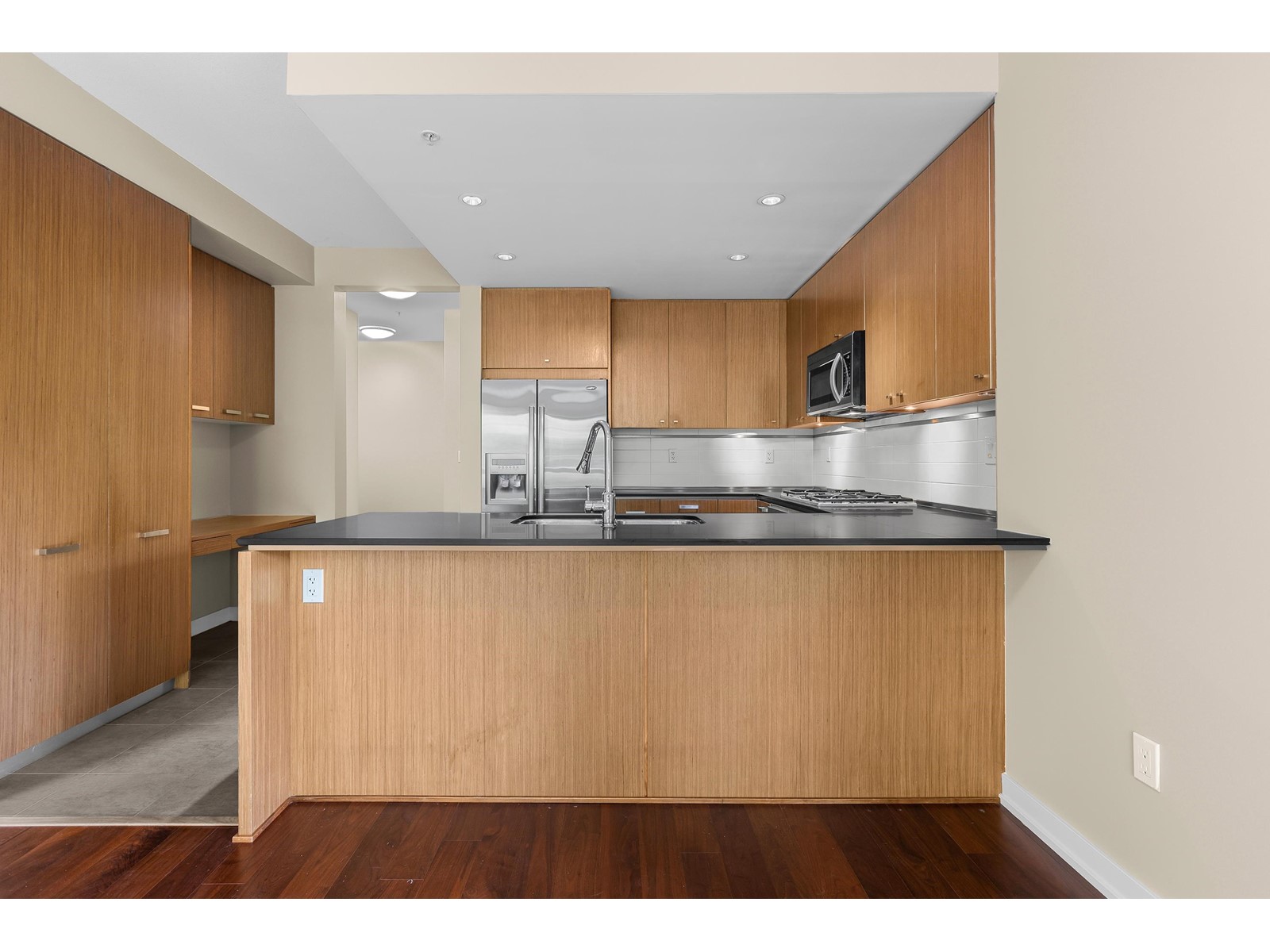 170 2940 King George Boulevard, Surrey, British Columbia  V4P 0E5 - Photo 9 - R3007772