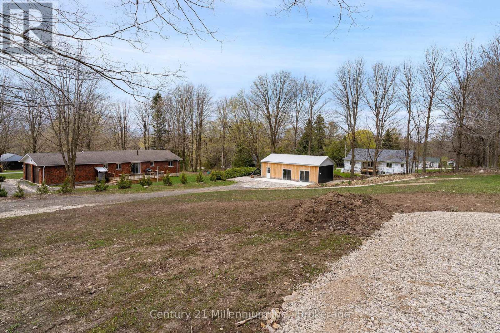 209 Napoleon Street, Grey Highlands, Ontario  N0C 1E0 - Photo 9 - X12169313