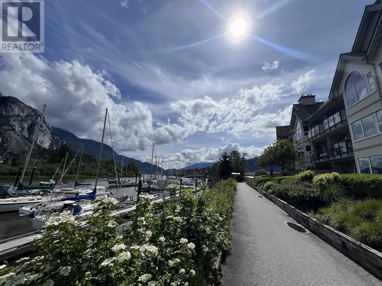 305 1468 Pemberton Avenue, Squamish, British Columbia  V8B 0K2 - Photo 26 - R3007398