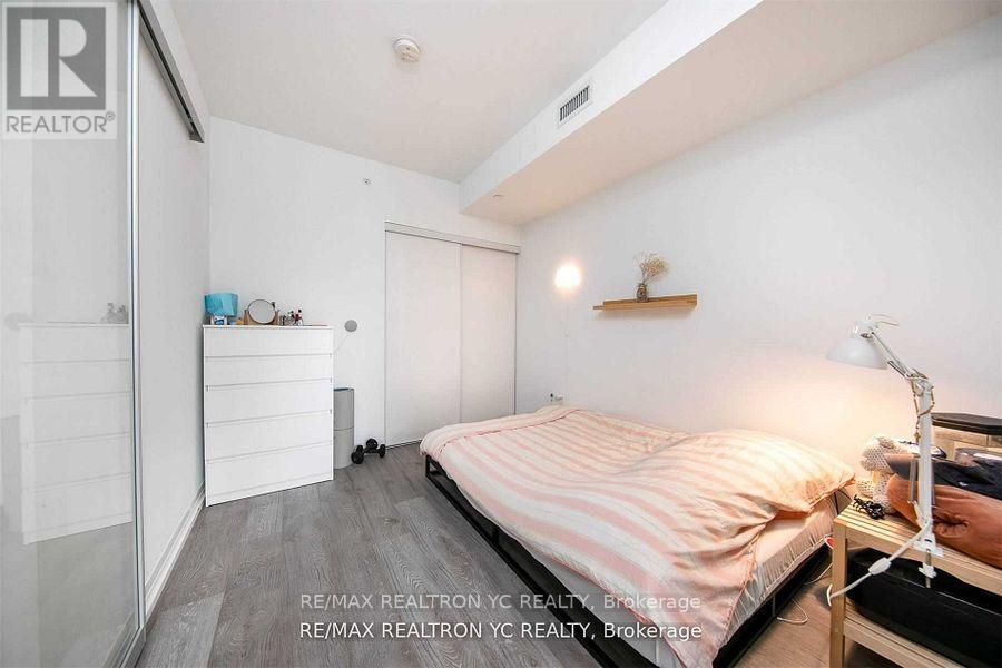 832 - 251 Jarvis A Street, Toronto, Ontario  M5B 2C2 - Photo 8 - C12176738