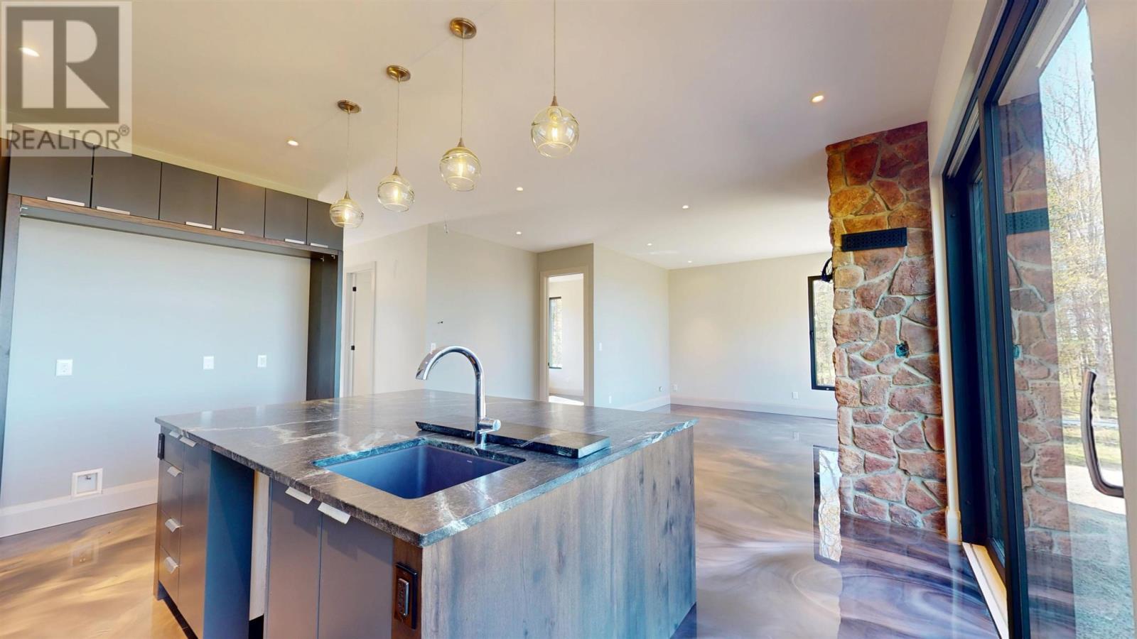 937 Sunnyside Beach Rd, Sault Ste. Marie, Ontario  P6A 6K4 - Photo 24 - SM251277