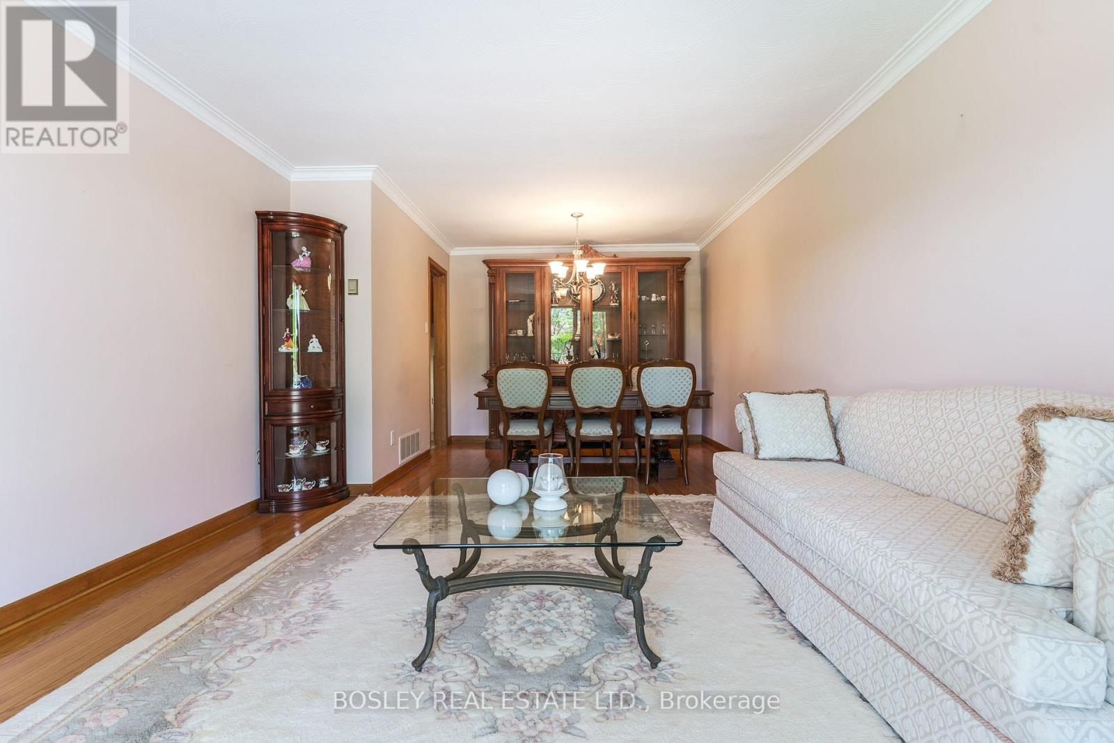 Property at 6 KINGSDOWN DRIVE image 3