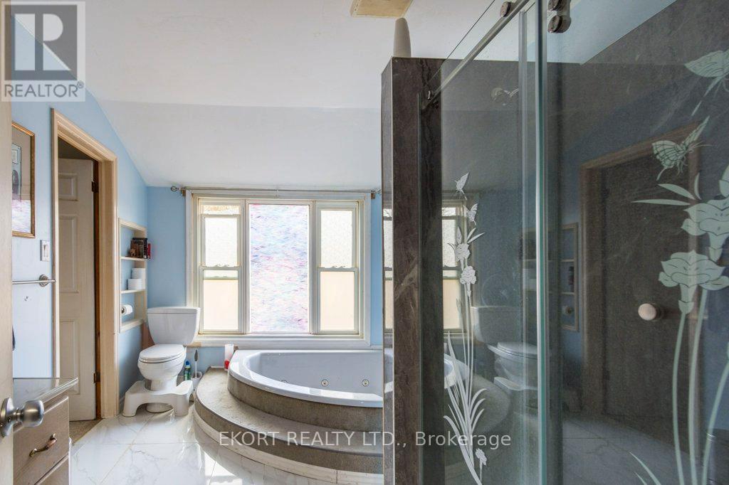 618 Ashley Street, Belleville, Ontario K0K 2B0 - Photo 14 - X12176892