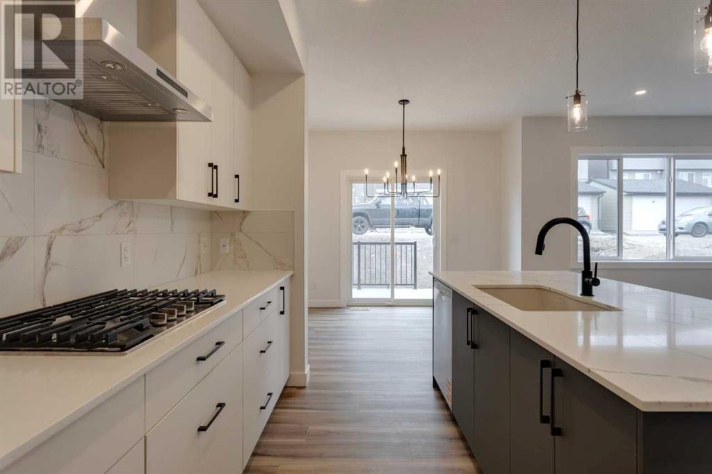 Property at 308 Edith Place NW image 4