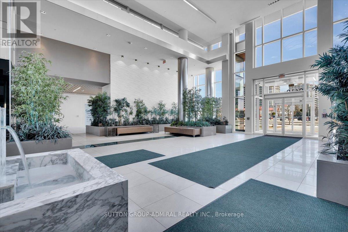 609b - 9600 Yonge Street, Richmond Hill, Ontario  L4C 0X3 - Photo 6 - N12176728