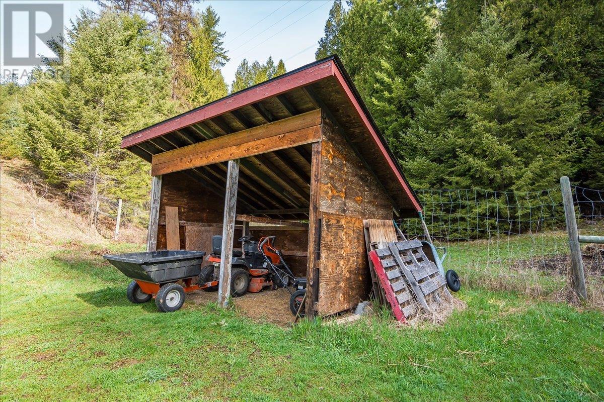 3092 Poohachoff Road, Slocan Park, British Columbia  V0G 2E0 - Photo 60 - 10342798