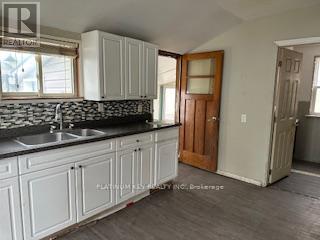 126 Manitoba Street, St. Thomas, Ontario  N5P 3A4 - Photo 5 - X12176813