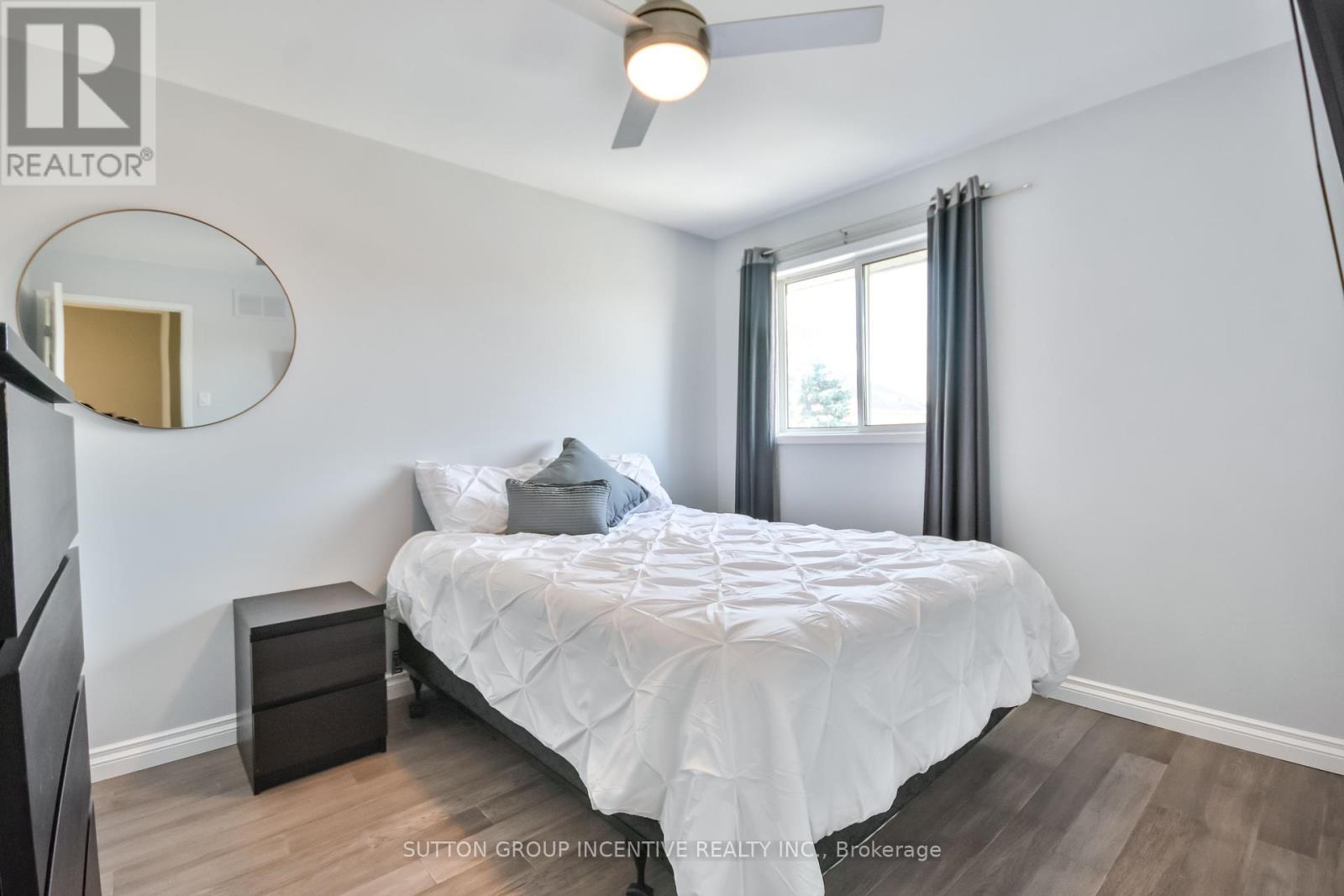 53 Taylor Drive, Barrie, Ontario  L4N 8K6 - Photo 23 - S12176747