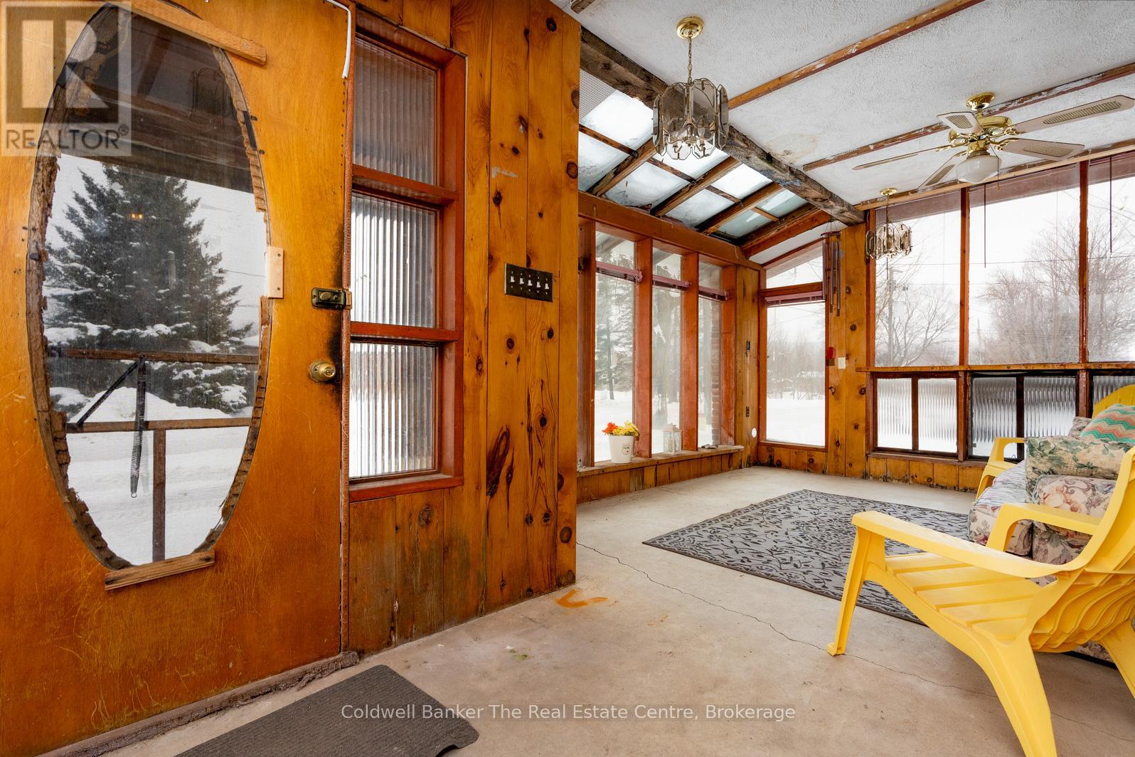 24 Elizabeth Street W, Clearview, Ontario  L0M 1G0 - Photo 14 - S12096248