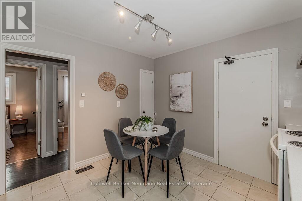 70 Freeman Avenue, Guelph, Ontario  N1H 4T3 - Photo 11 - X12118874