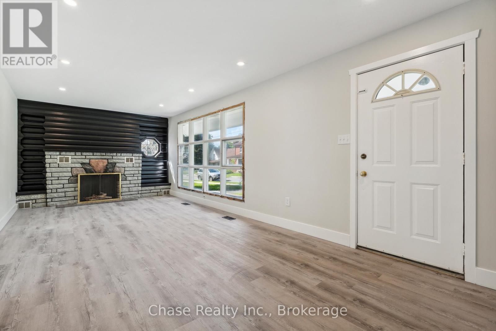 309 Manly Street, Midland, Ontario  L4R 3C7 - Photo 3 - S12176877