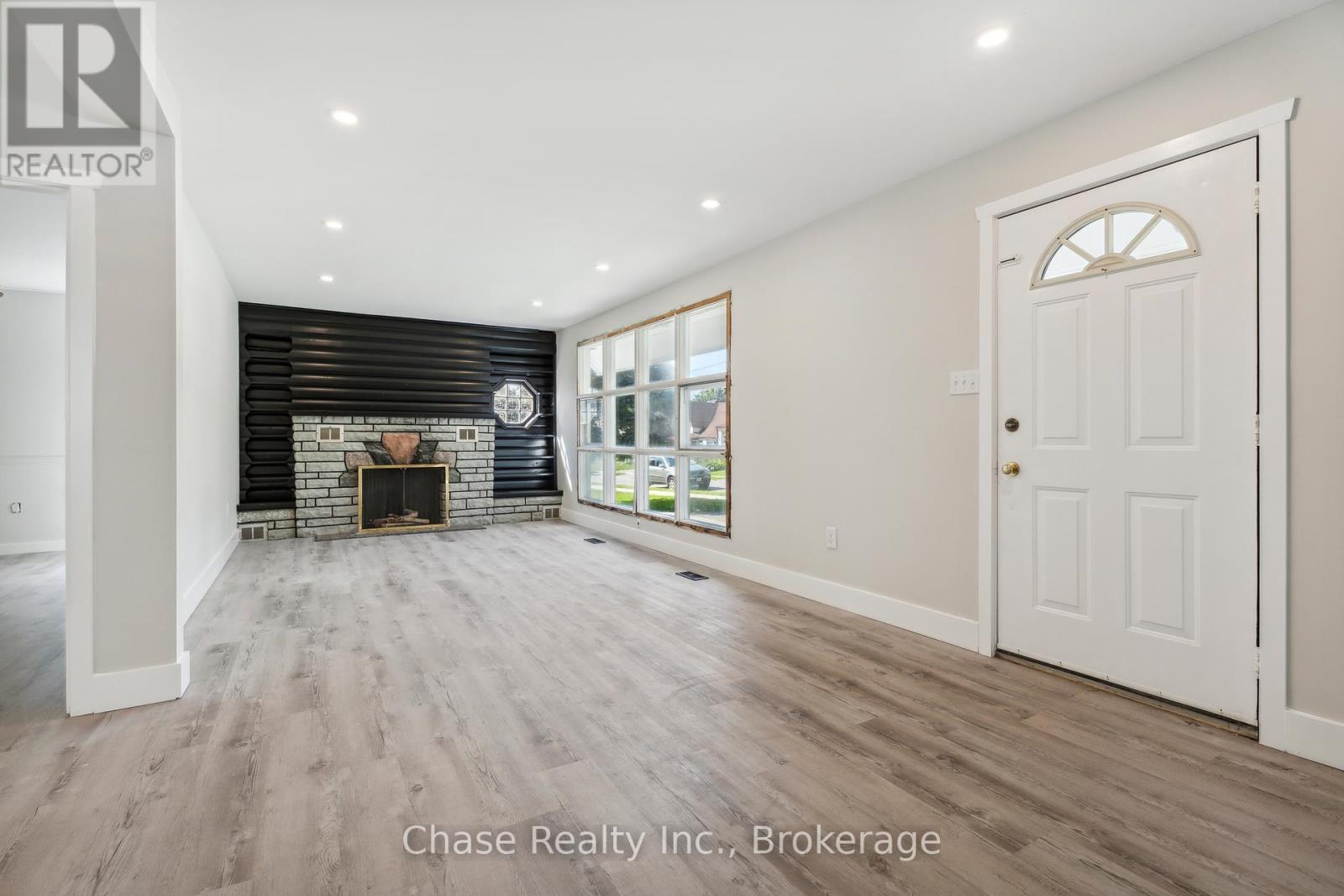 309 Manly Street, Midland, Ontario  L4R 3C7 - Photo 4 - S12176877