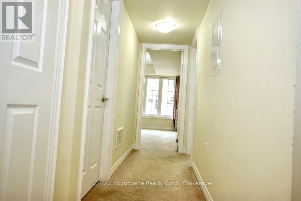 116 - 2441 Greenwich Drive, Oakville, Ontario  L6M 0S3 - Photo 8 - W12176937