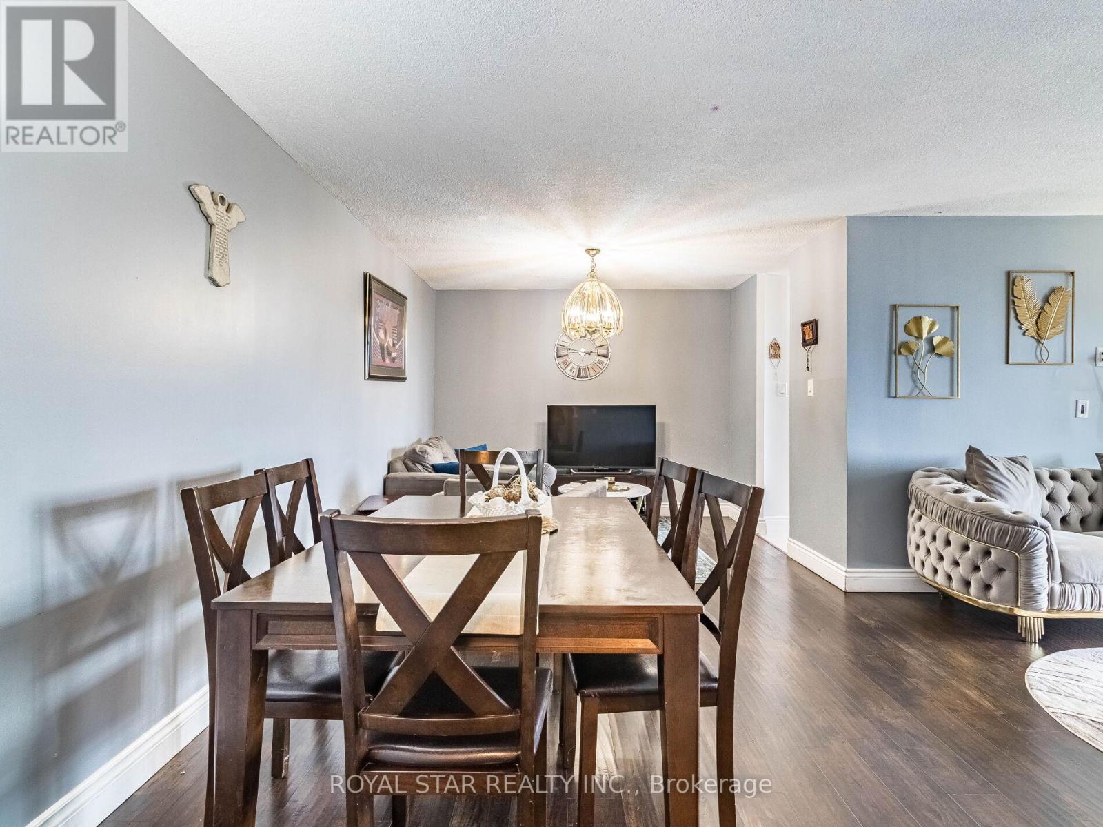 1610 - 25 Kensington Road, Brampton, Ontario  L6T 3W8 - Photo 7 - W12176732