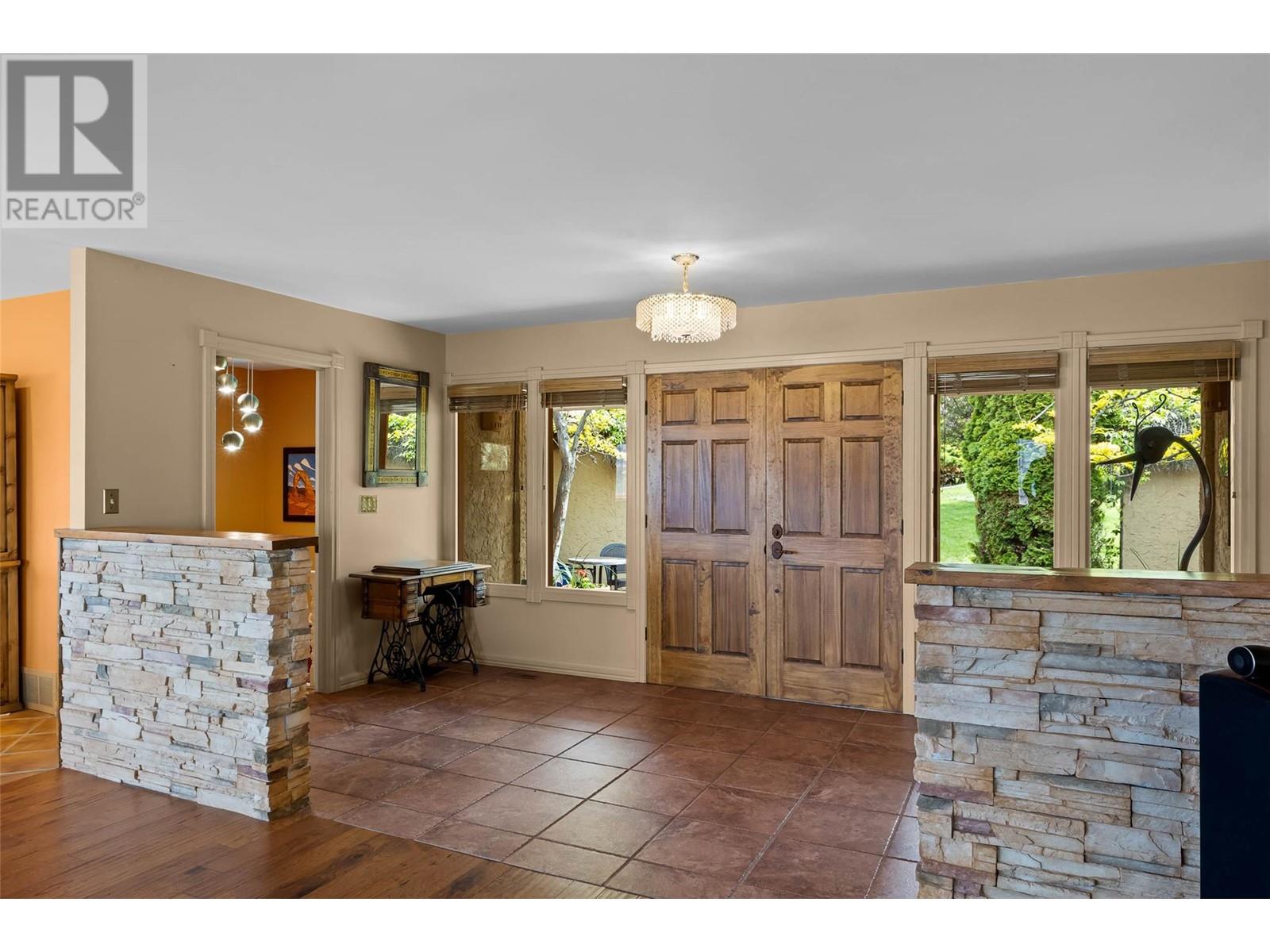 1446 Rose Hill Road, Kamloops, British Columbia  V2E 1L4 - Photo 7 - 10348817