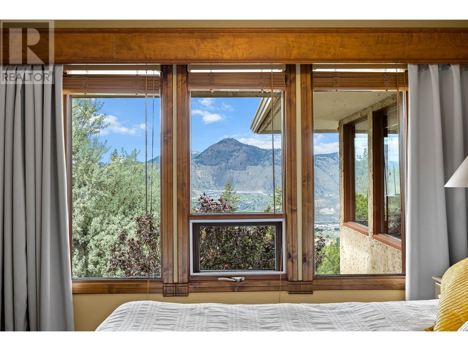1446 ROSE HILL Road, Kamloops, BC V2E1L4