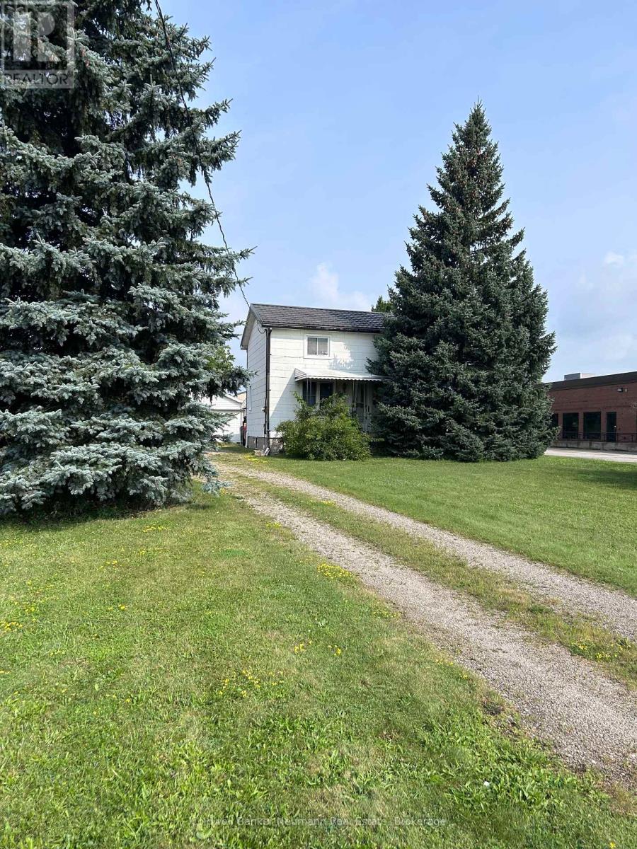 393 Woodlawn Road W, Guelph, Ontario  N1H 7M1 - Photo 2 - X12176861