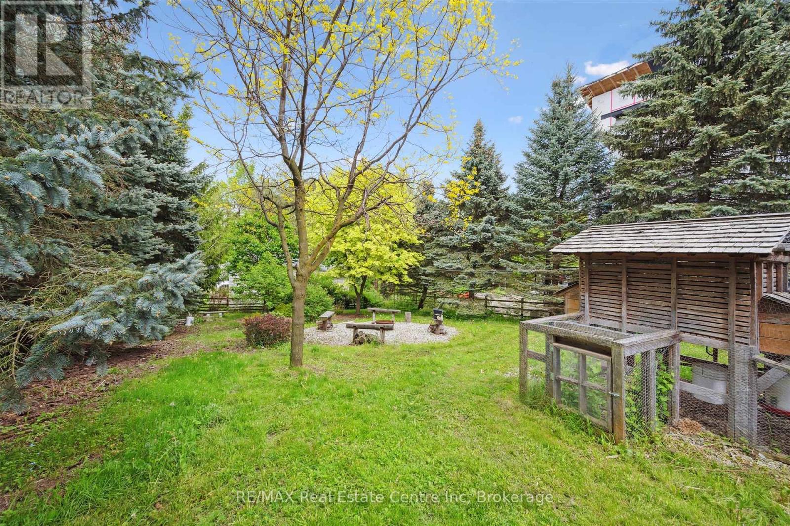 Property at 14 RIVERSIDE DRIVE W image 2