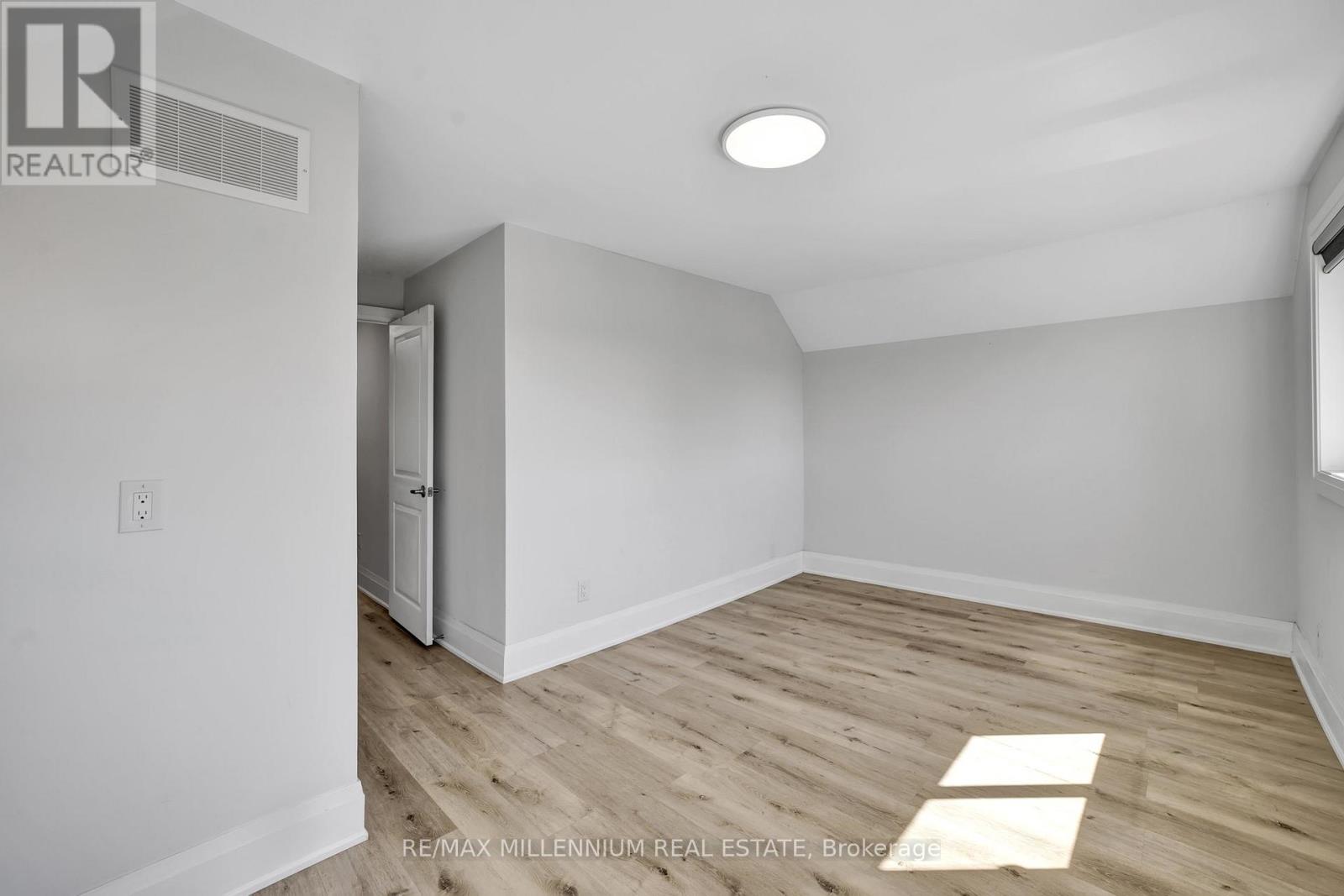 28 Albemarle Street, Hamilton, Ontario  L8L 7G4 - Photo 21 - X12176749