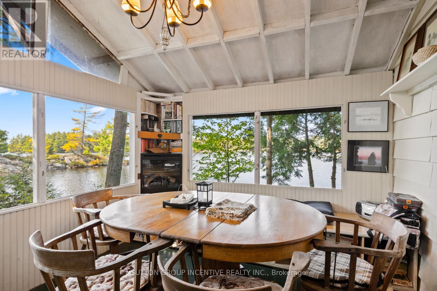 431 Healey Lake, The Archipelago, Ontario  P0G 1G0 - Photo 11 - X12176762