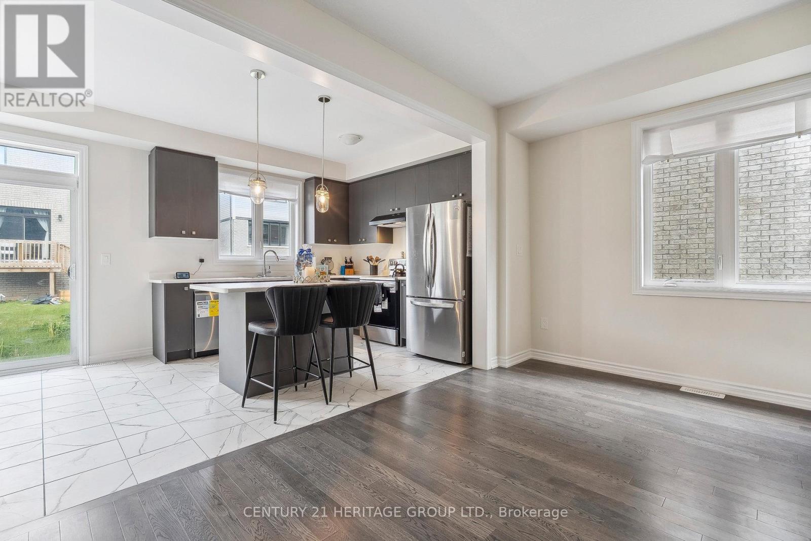 20 Sun Haven Lane, Thorold, Ontario  L2V 0K6 - Photo 9 - X12176770