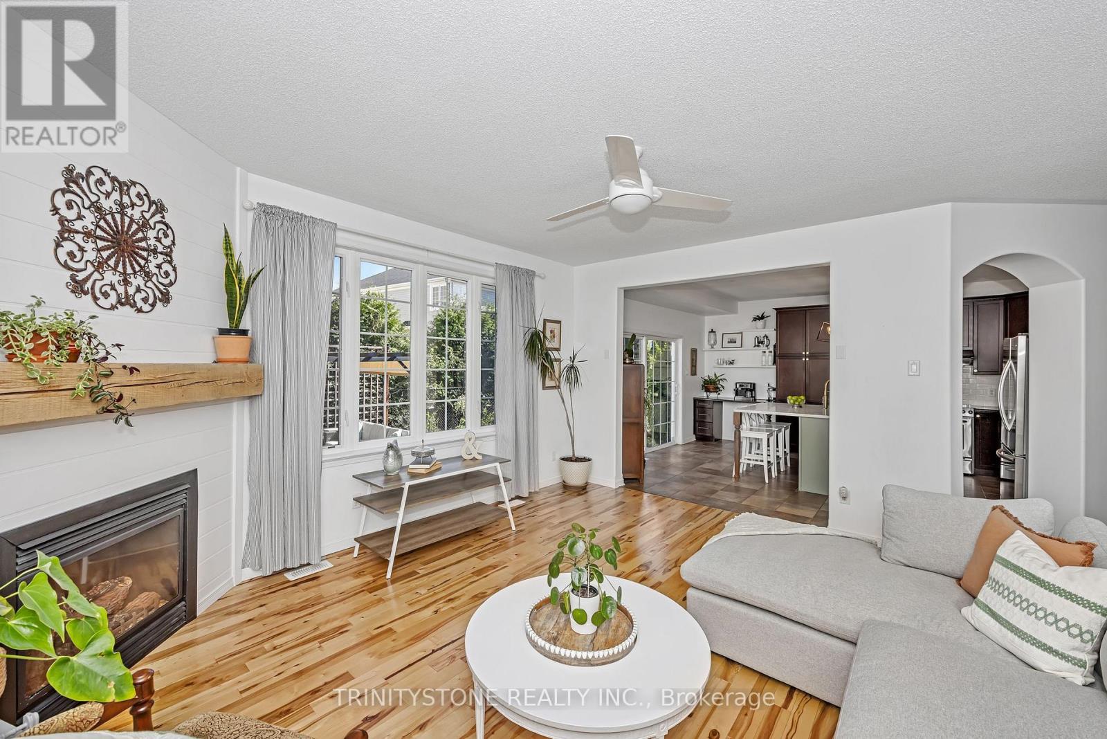 518 Dalewood Crescent, Ottawa, Ontario  K2S 0L3 - Photo 8 - X12176866