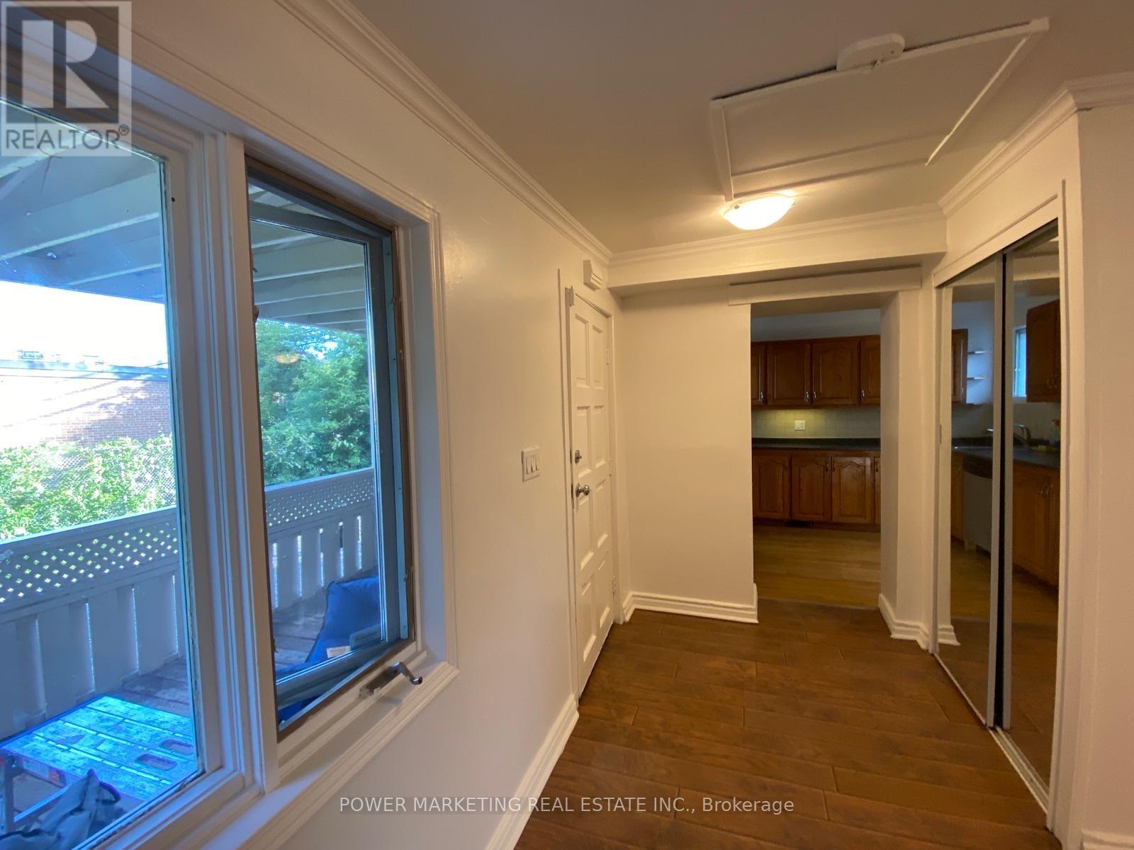 713 St Laurent Boulevard, Ottawa, Ontario  K1K 3A6 - Photo 4 - X12176908